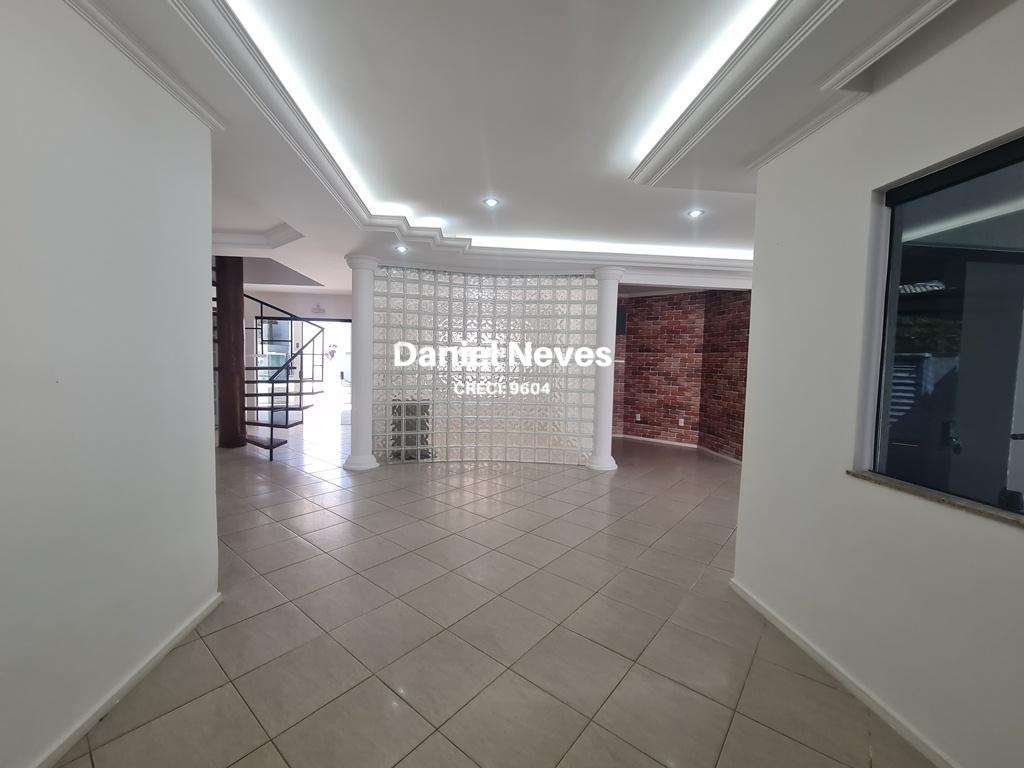 Casa de Condomínio à venda com 4 quartos, 270m² - Foto 13