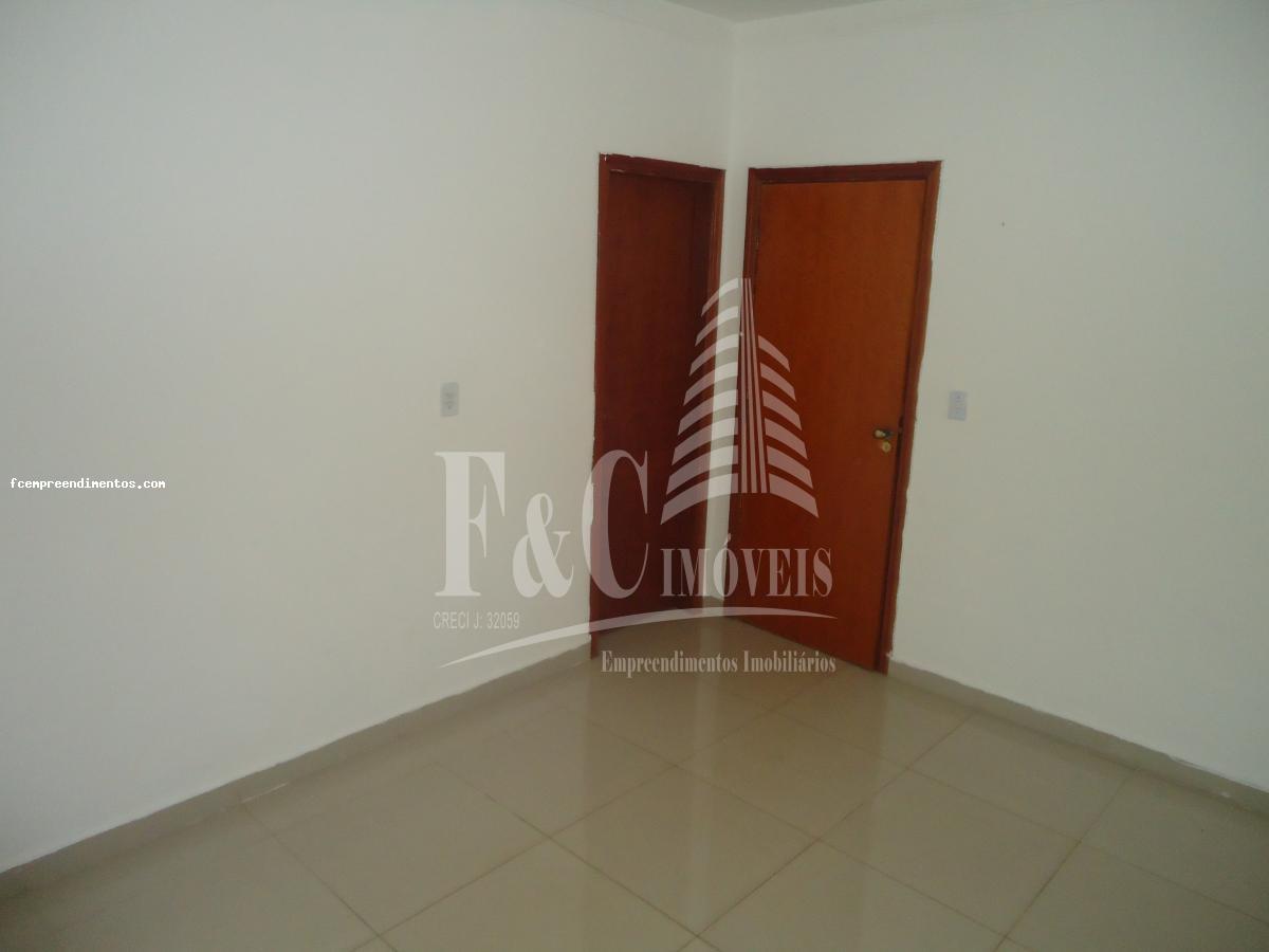 Casa à venda com 2 quartos, 140m² - Foto 18