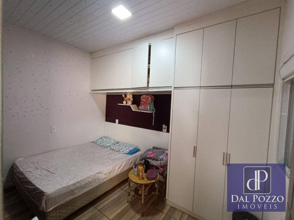 Casa à venda com 3 quartos, 320m² - Foto 12