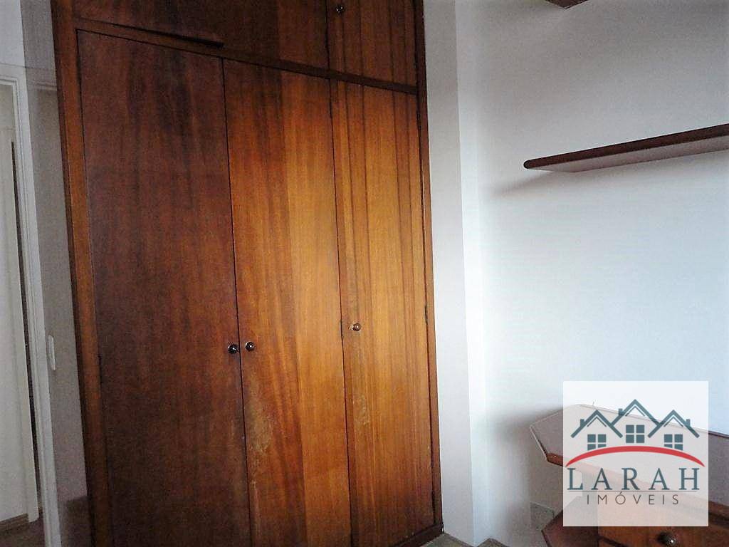 Apartamento para alugar com 3 quartos, 74m² - Foto 12