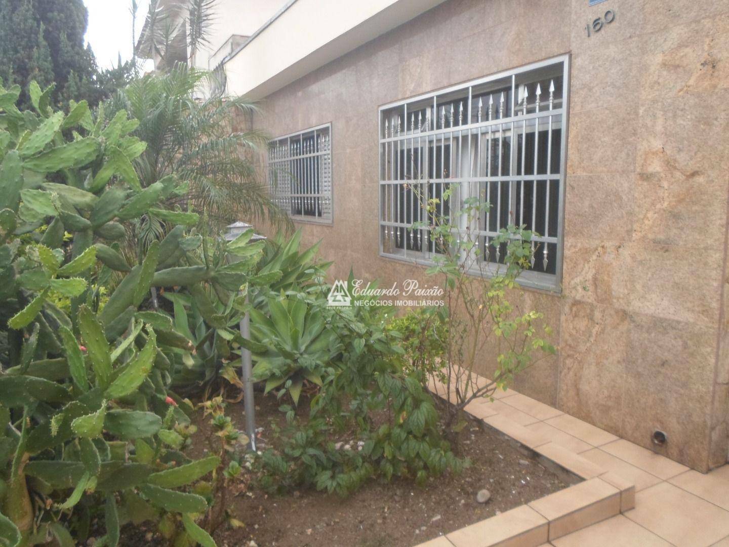 Casa à venda com 3 quartos, 240m² - Foto 3