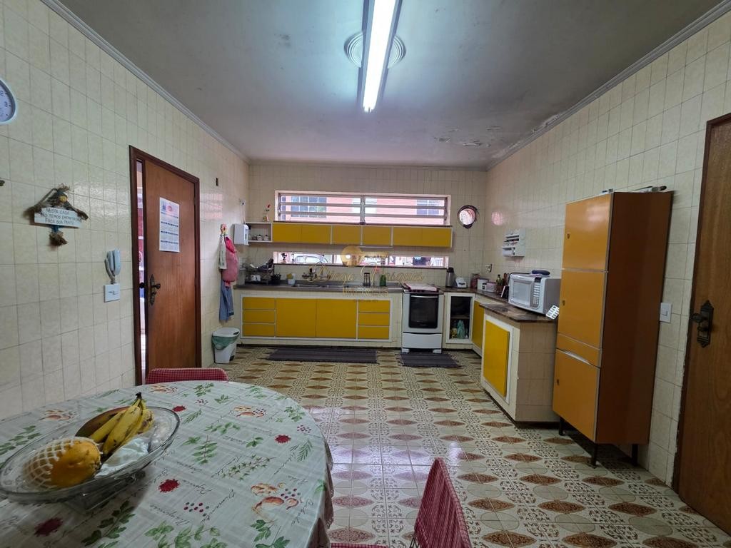 Casa à venda com 4 quartos, 896m² - Foto 15