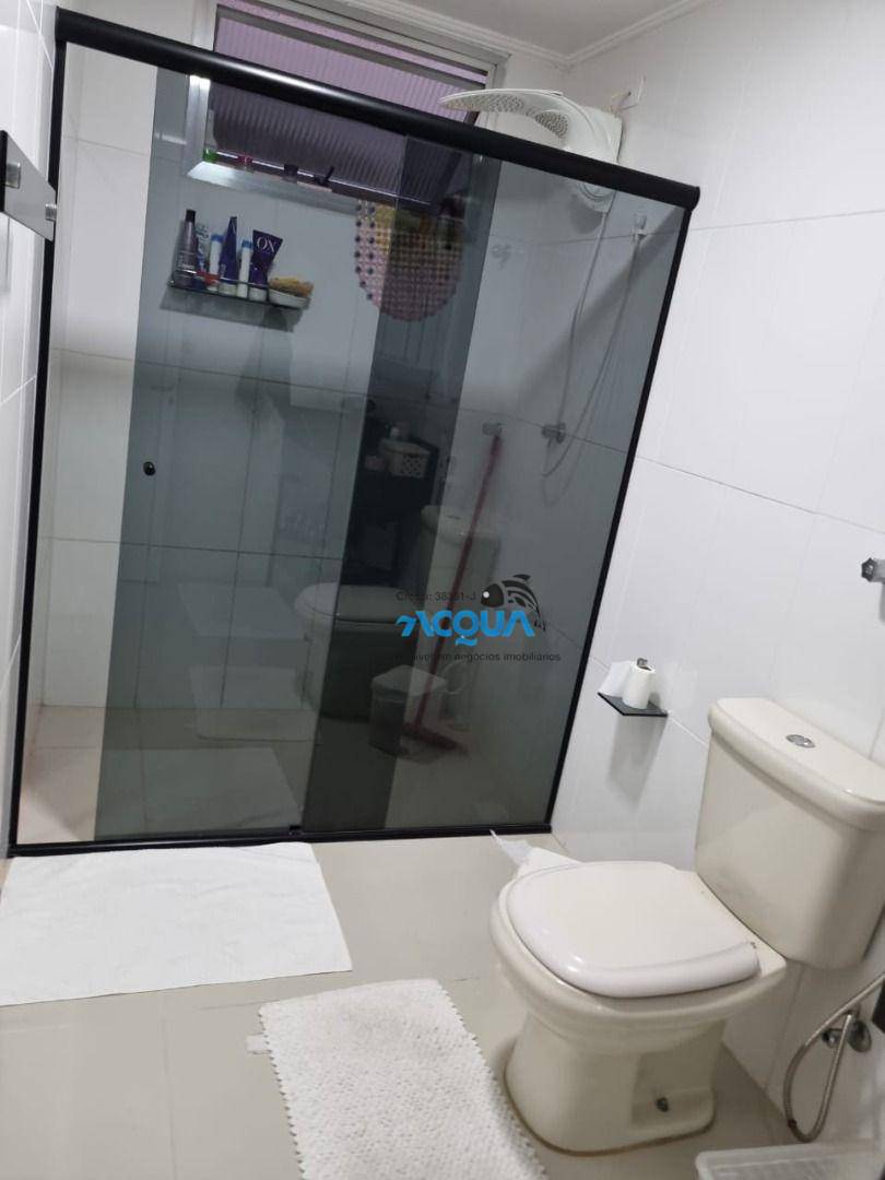 Apartamento à venda com 2 quartos, 70m² - Foto 9