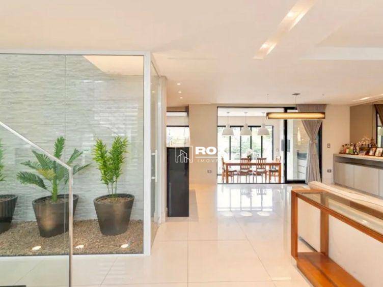 Casa de Condomínio à venda com 3 quartos, 285m² - Foto 3