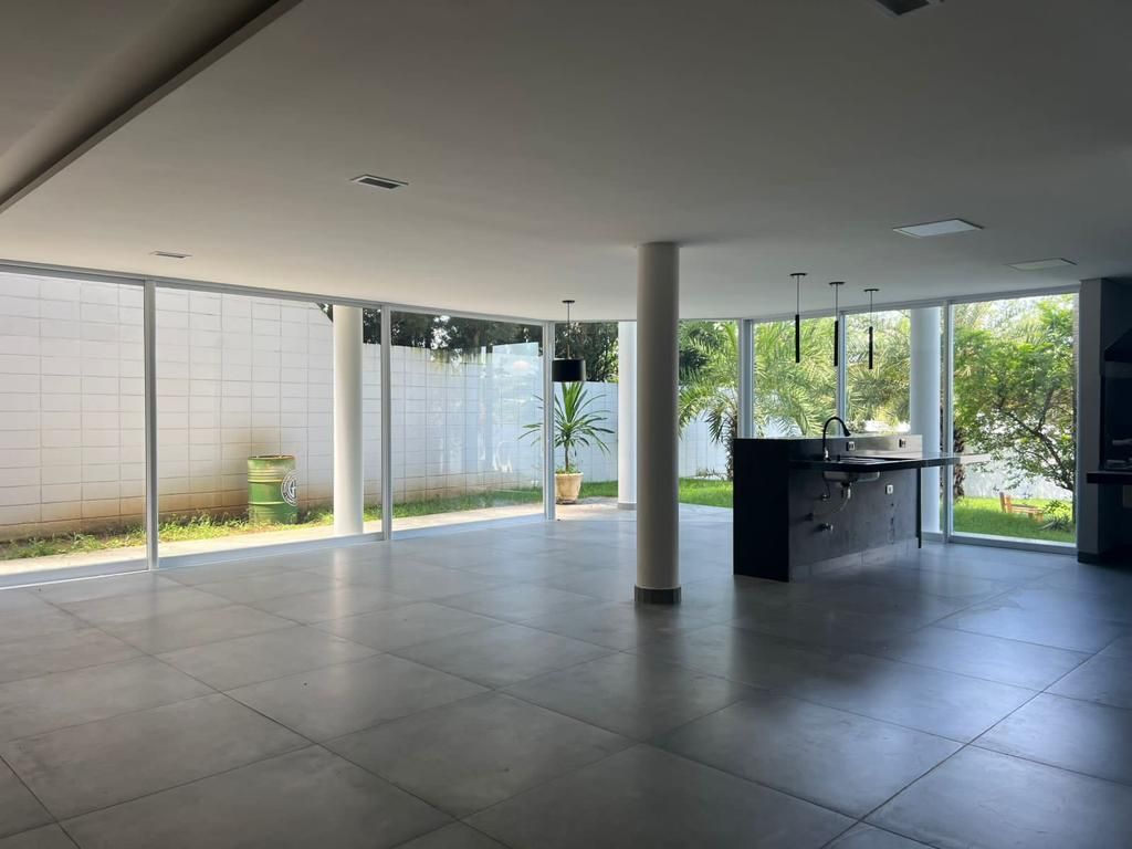 Casa de Condomínio à venda com 4 quartos, 600m² - Foto 25