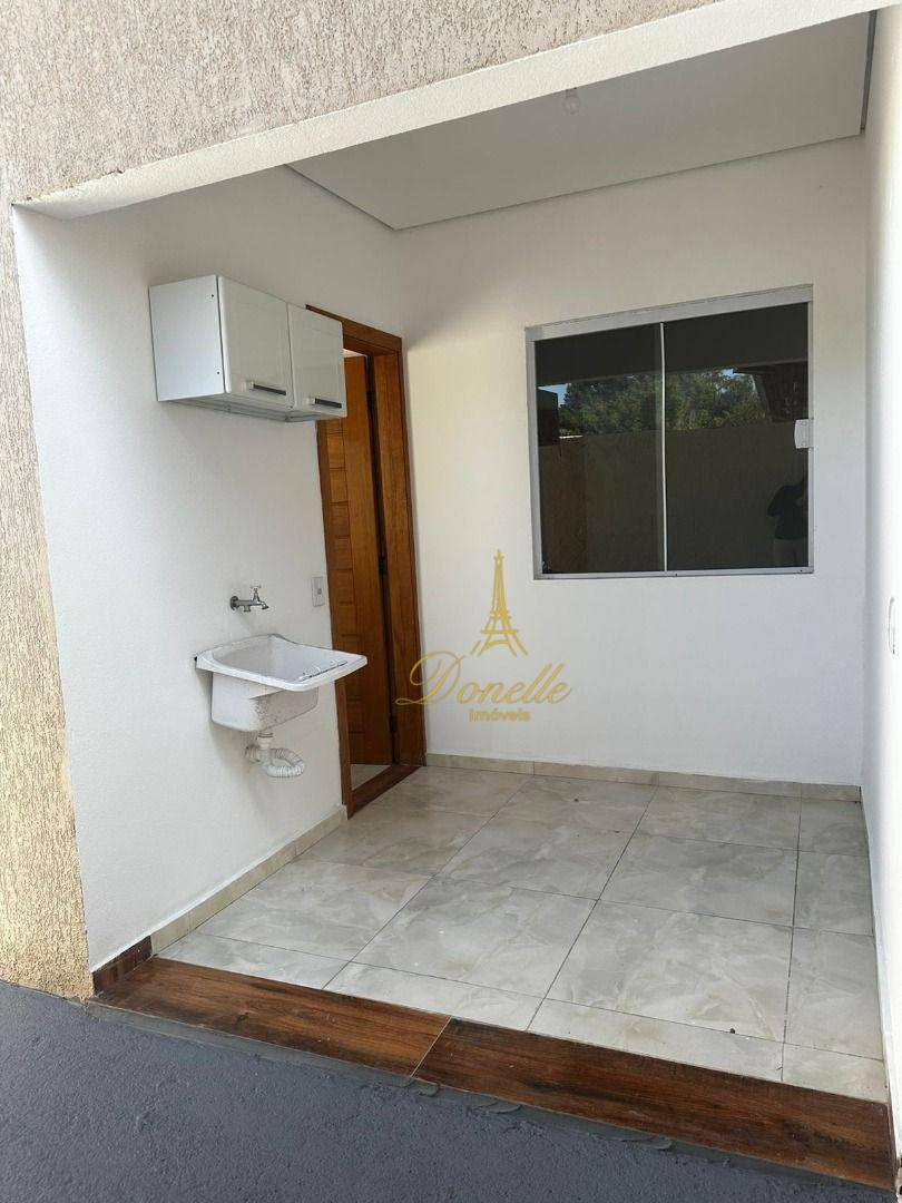 Casa à venda com 2 quartos, 62m² - Foto 6