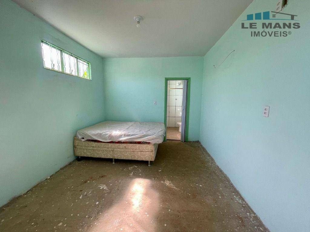 Chácara à venda com 3 quartos, 196m² - Foto 15