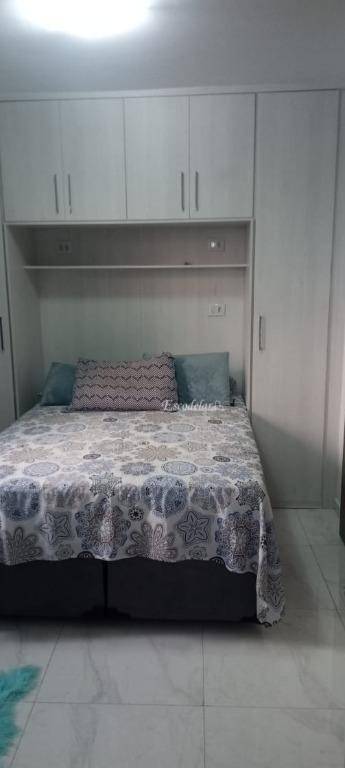 Apartamento à venda com 2 quartos, 60m² - Foto 14