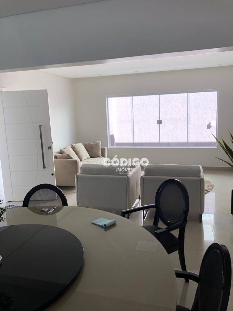 Casa à venda com 3 quartos, 300m² - Foto 17