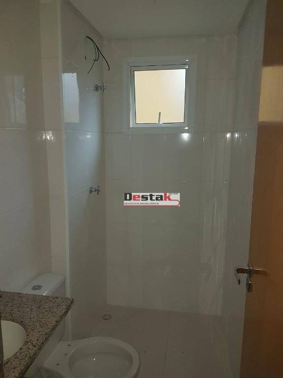 Apartamento à venda com 2 quartos, 61m² - Foto 7