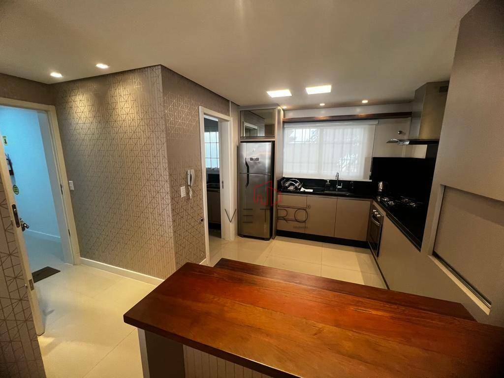 Apartamento à venda com 3 quartos, 105m² - Foto 4