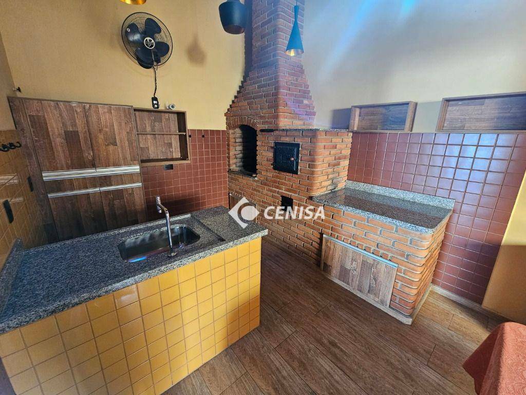 Casa à venda com 3 quartos, 185m² - Foto 11