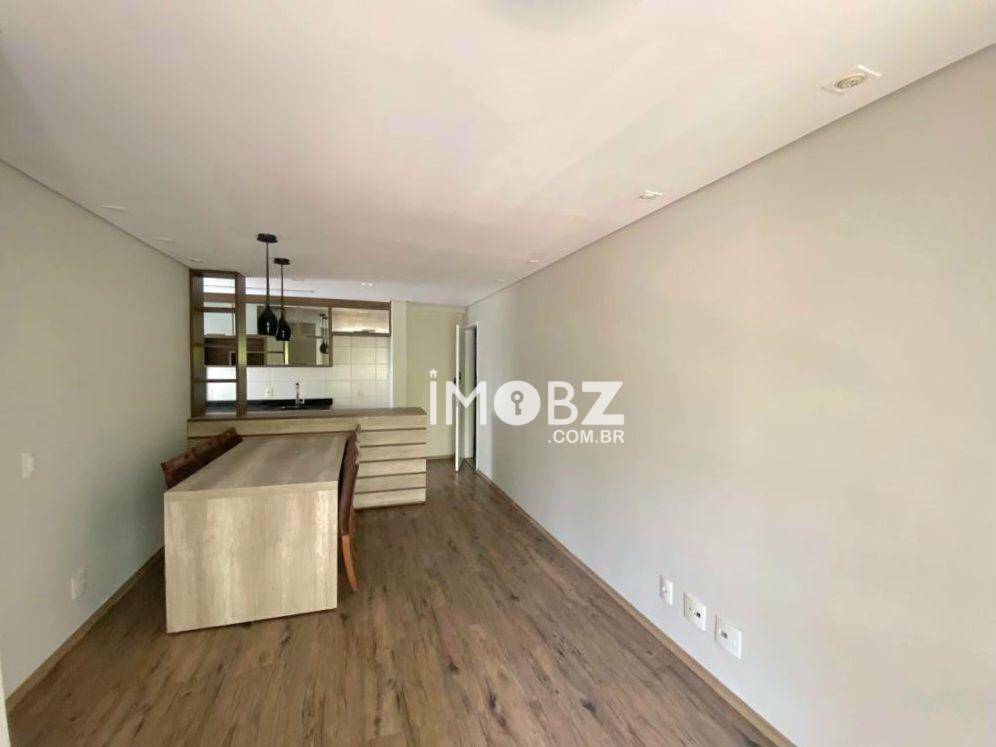 Apartamento à venda com 3 quartos, 73m² - Foto 1