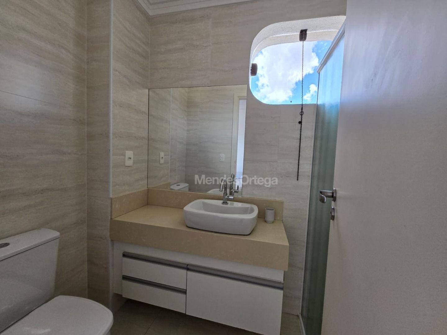 Apartamento para alugar com 3 quartos, 96m² - Foto 18