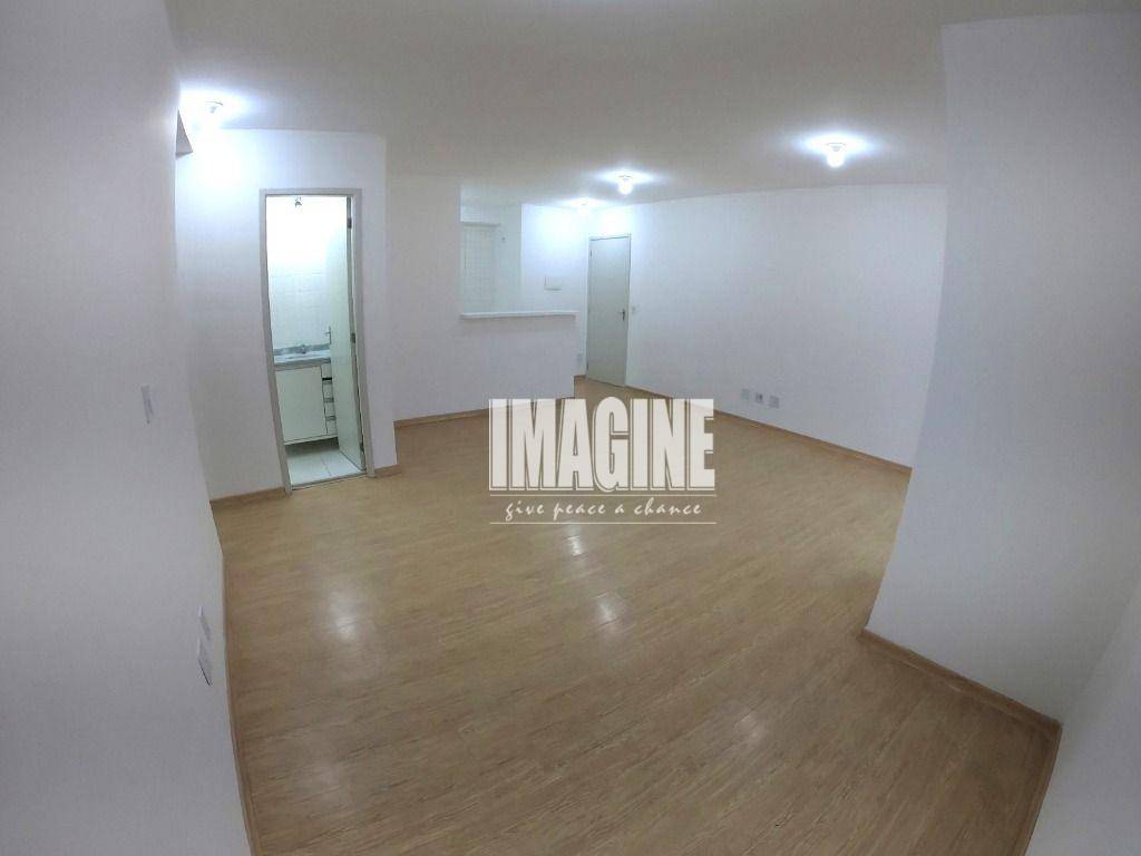 Apartamento à venda com 2 quartos, 65m² - Foto 3