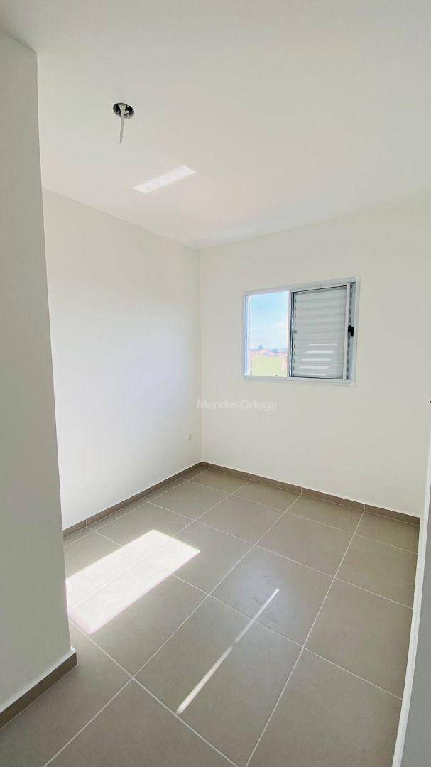 Apartamento à venda com 2 quartos, 49m² - Foto 3