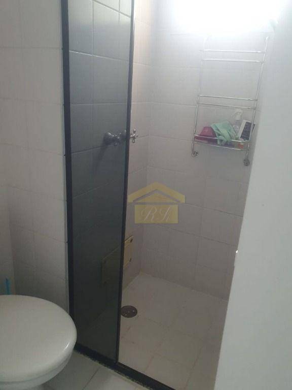 Apartamento à venda com 2 quartos, 70m² - Foto 18