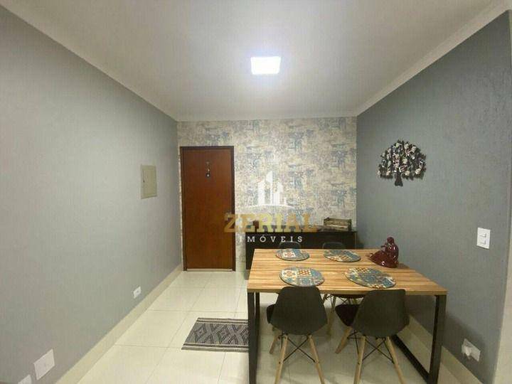 Apartamento à venda com 2 quartos, 61m² - Foto 4