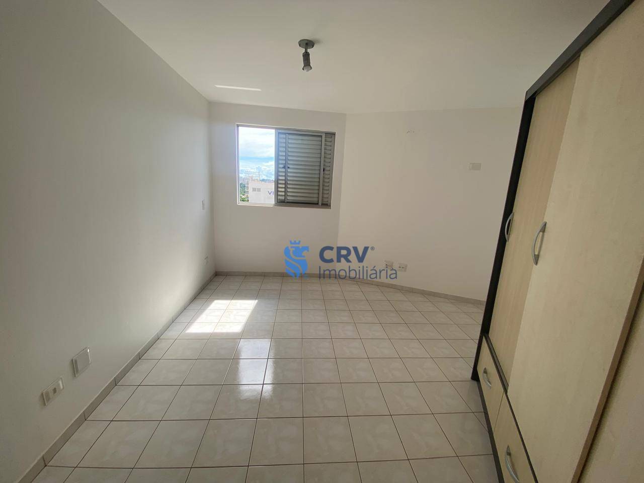 Apartamento à venda com 2 quartos, 64m² - Foto 11