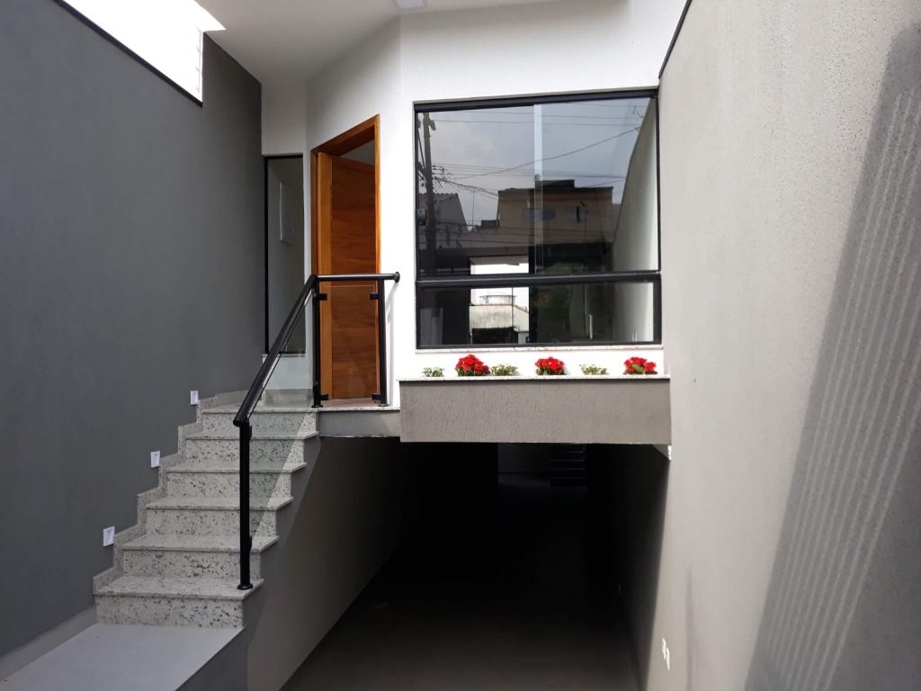 Sobrado à venda com 3 quartos, 145m² - Foto 1