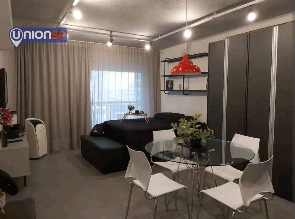 Apartamento à venda com 1 quarto, 42m² - Foto 1