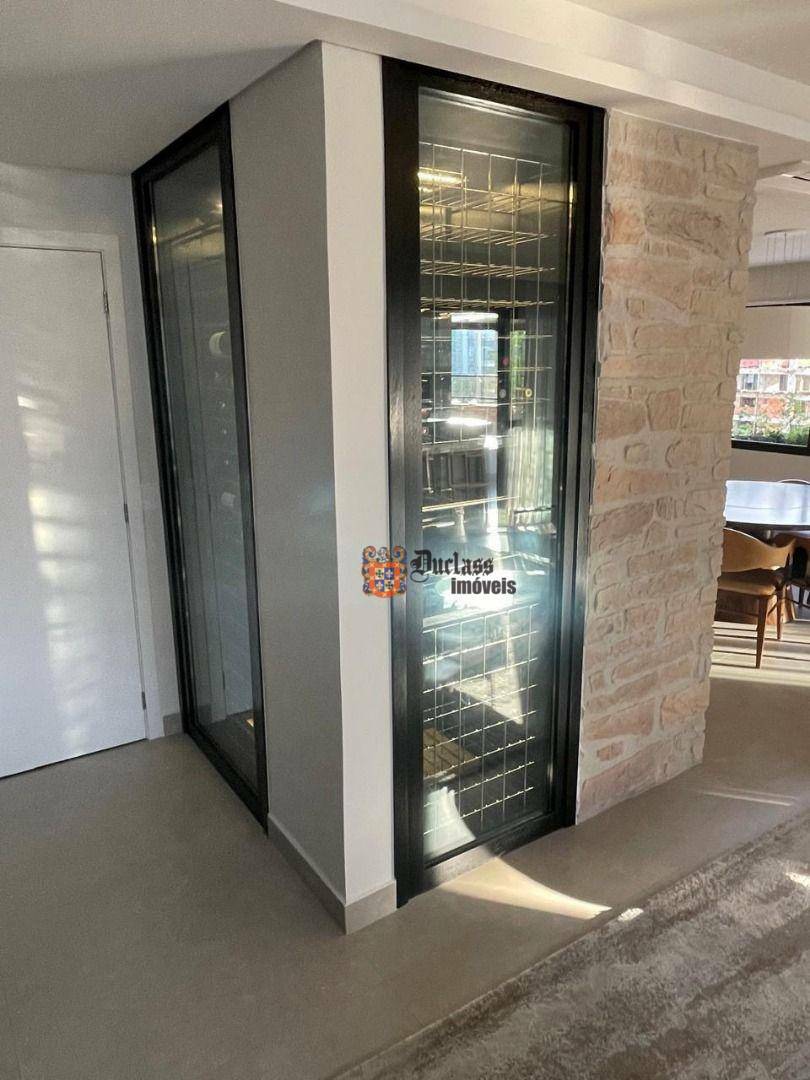 Apartamento à venda com 3 quartos, 250m² - Foto 29