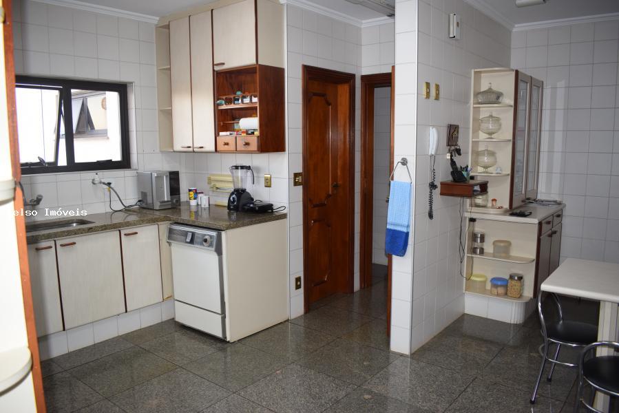 Apartamento à venda com 4 quartos, 315m² - Foto 24