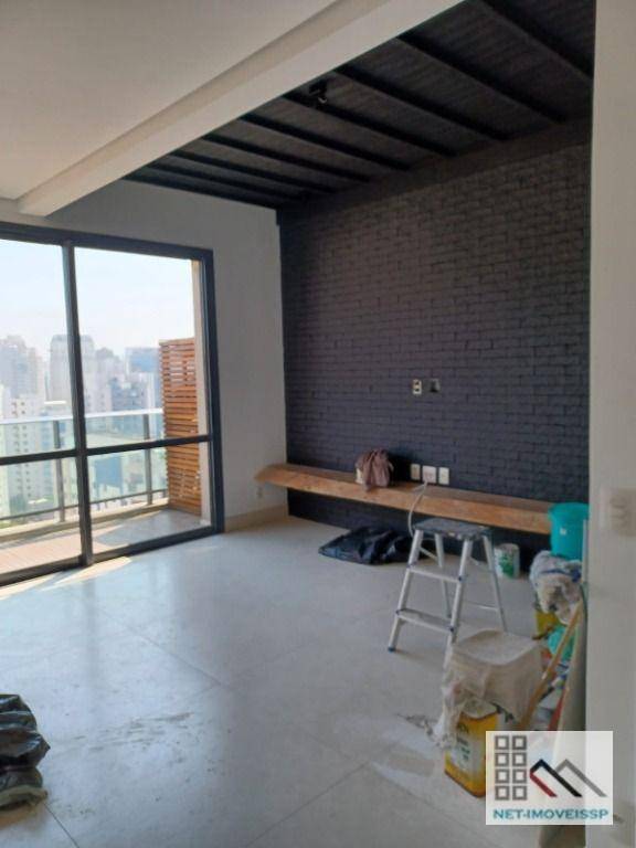 Cobertura à venda com 1 quarto, 61m² - Foto 2