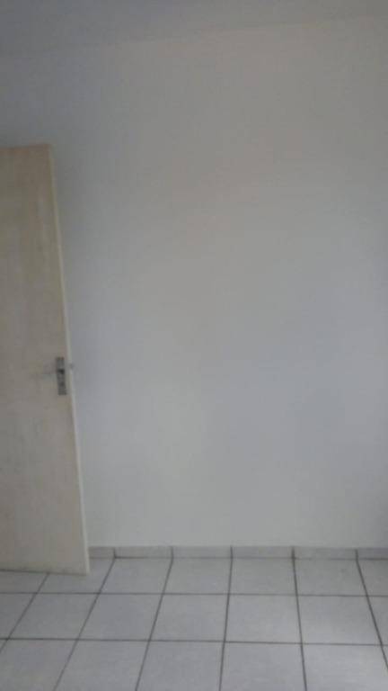 Apartamento para alugar com 2 quartos, 70m² - Foto 31