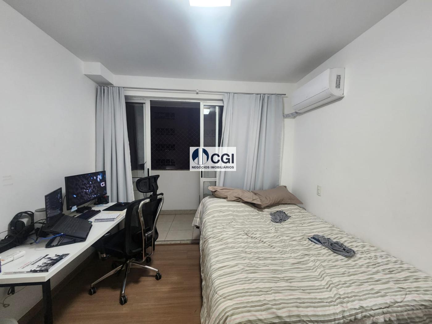 Apartamento à venda com 2 quartos, 69m² - Foto 3