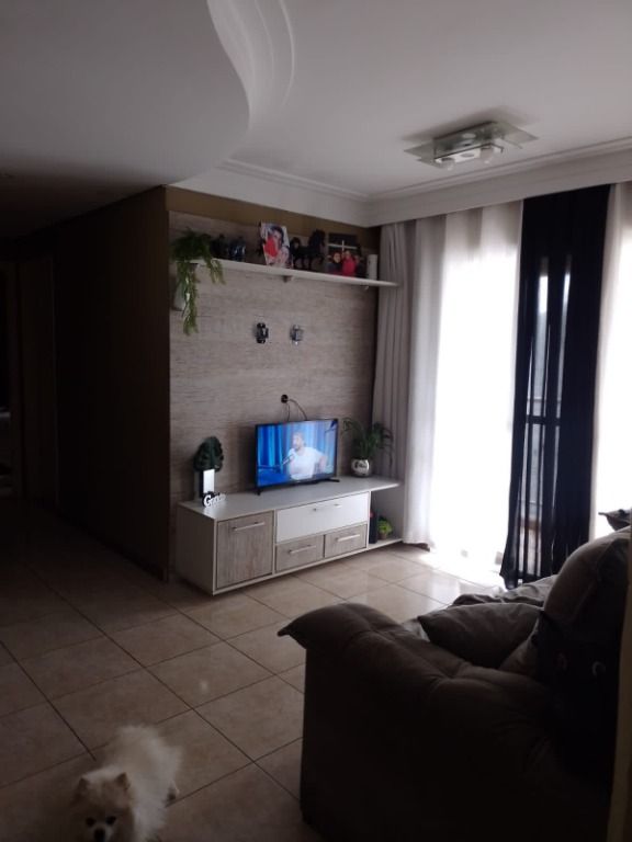 Apartamento à venda com 2 quartos, 67m² - Foto 3