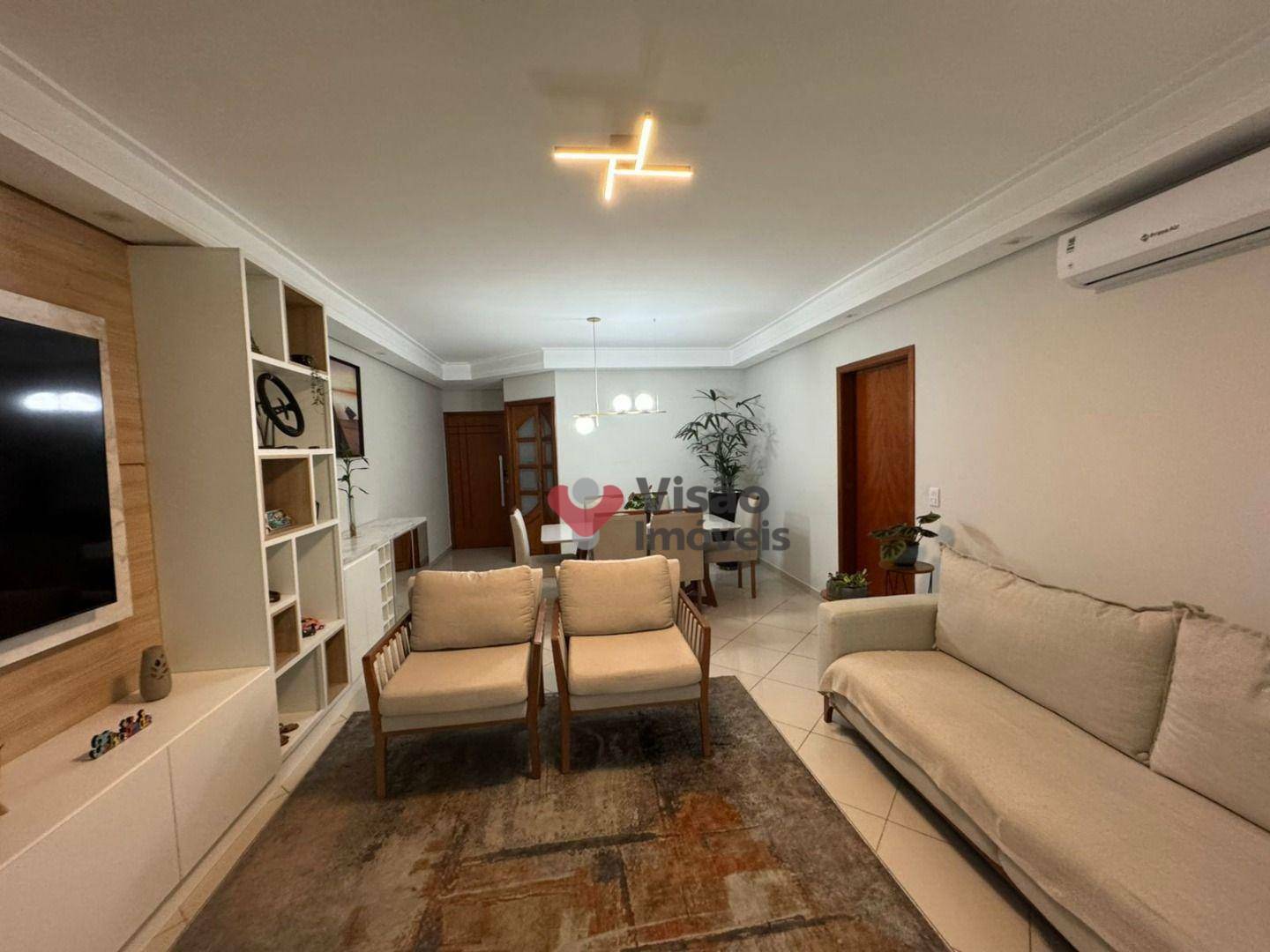 Apartamento à venda com 3 quartos, 160m² - Foto 1
