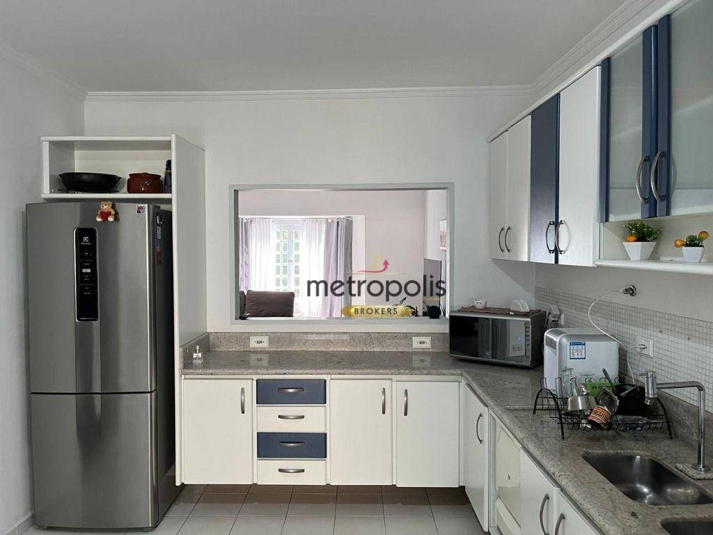 Casa à venda com 3 quartos, 330m² - Foto 16