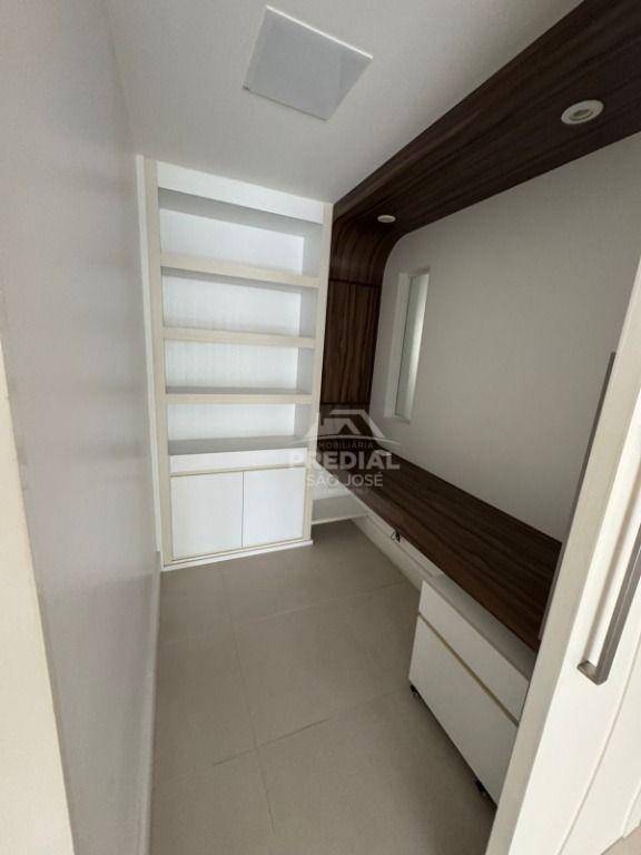 Apartamento à venda com 3 quartos, 144m² - Foto 26