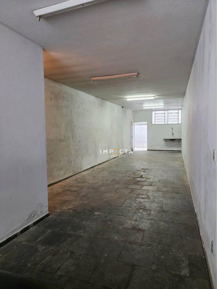 Casa à venda com 4 quartos, 330m² - Foto 8