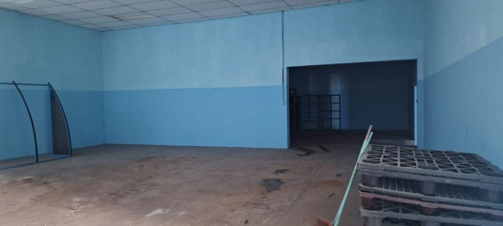 Depósito-Galpão, 810 m² - Foto 1