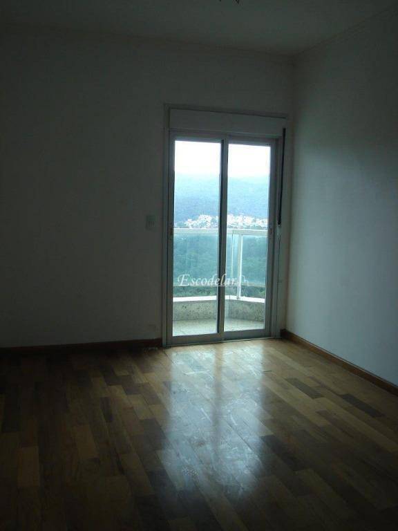 Apartamento à venda com 3 quartos, 200m² - Foto 13