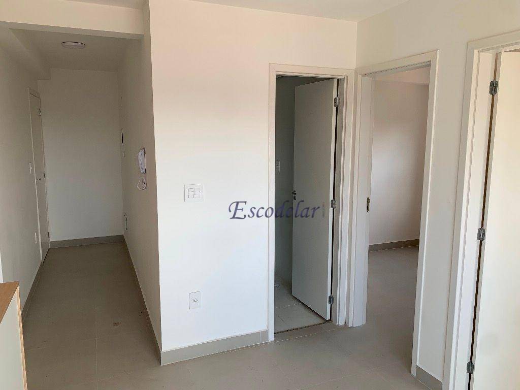 Apartamento para alugar com 2 quartos, 40m² - Foto 12