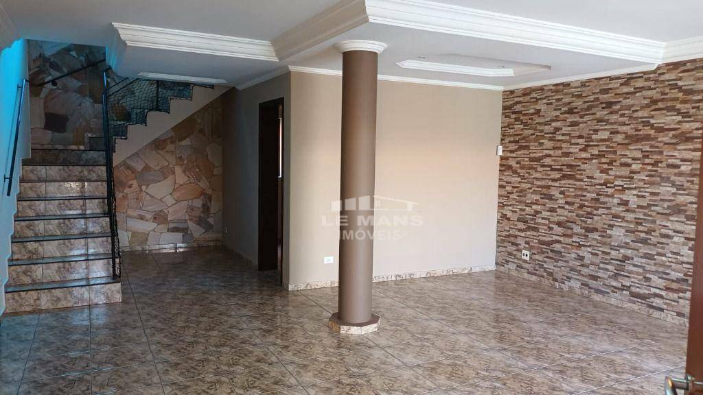 Casa à venda com 3 quartos, 236m² - Foto 15