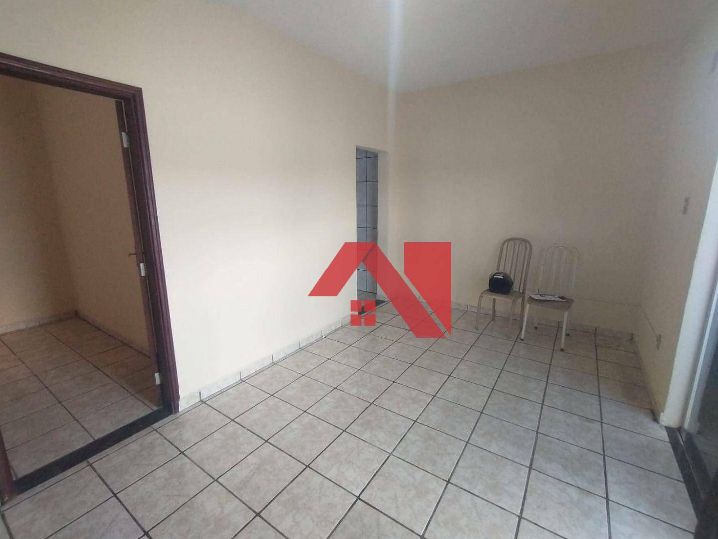 Casa para alugar com 1 quarto, 50m² - Foto 7