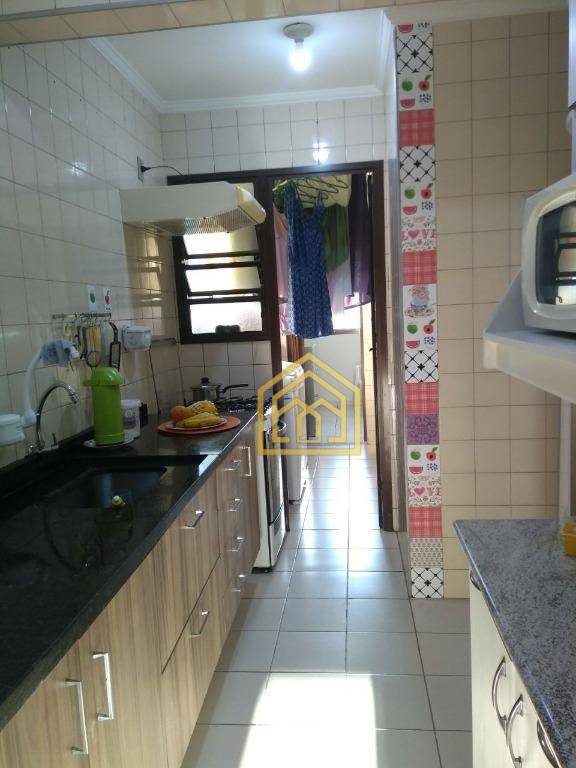 Apartamento à venda com 3 quartos, 73m² - Foto 8