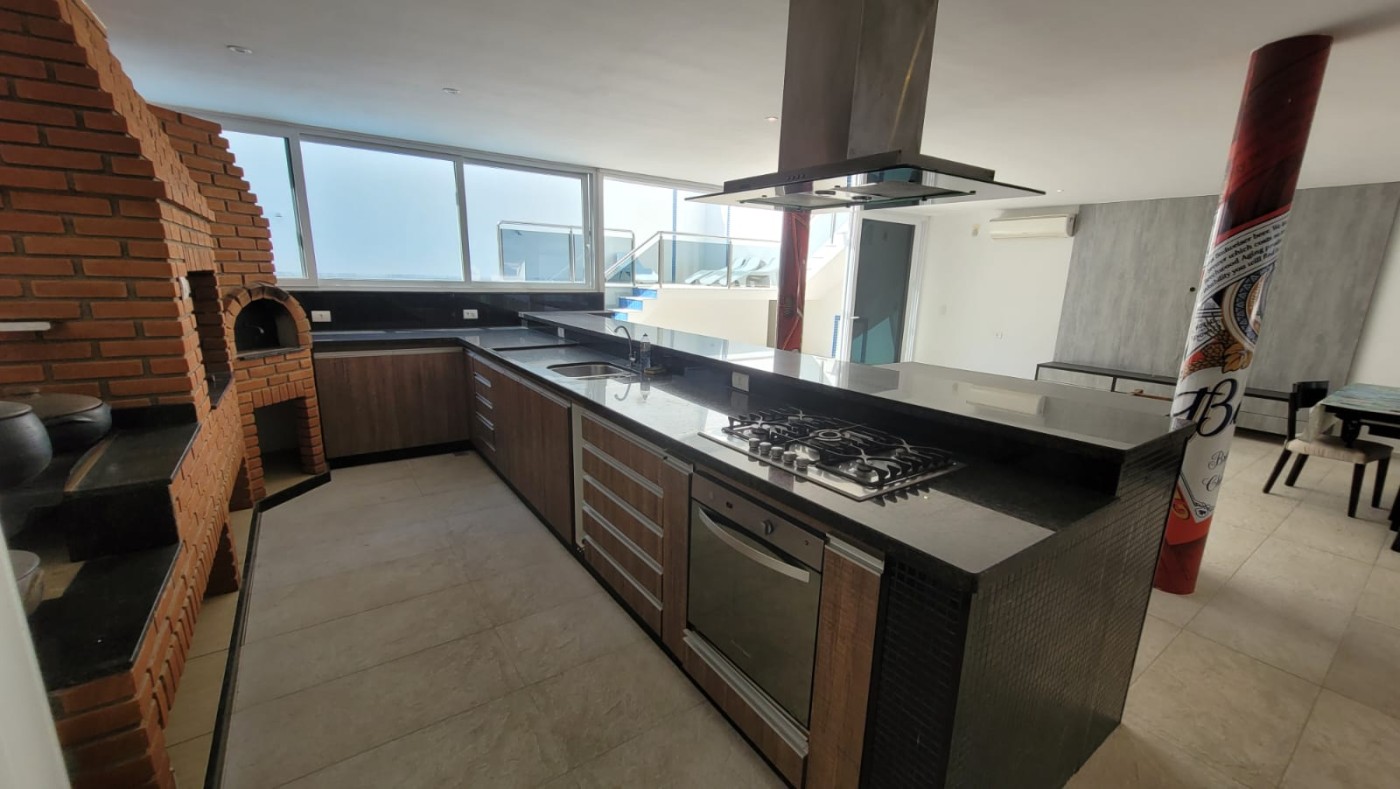 Casa à venda com 4 quartos, 300m² - Foto 34