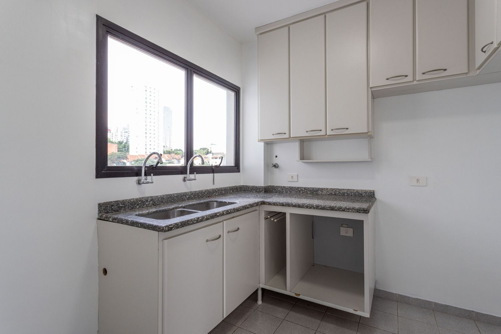 Apartamento à venda com 4 quartos, 153m² - Foto 27