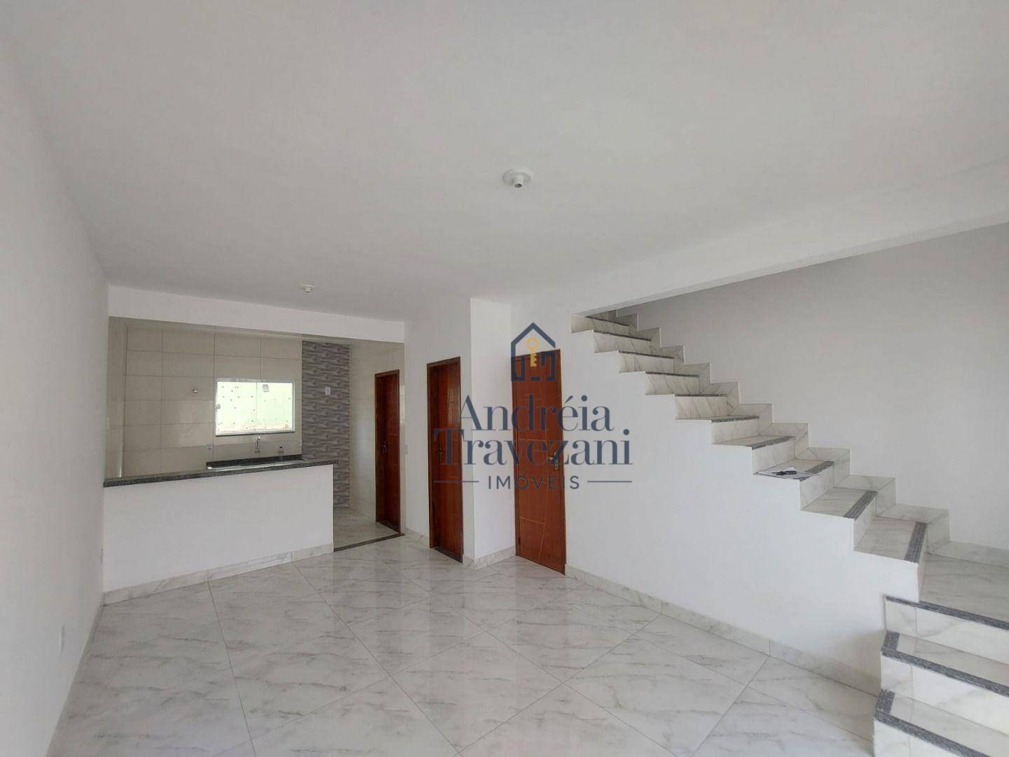 Casa à venda com 2 quartos, 75m² - Foto 5