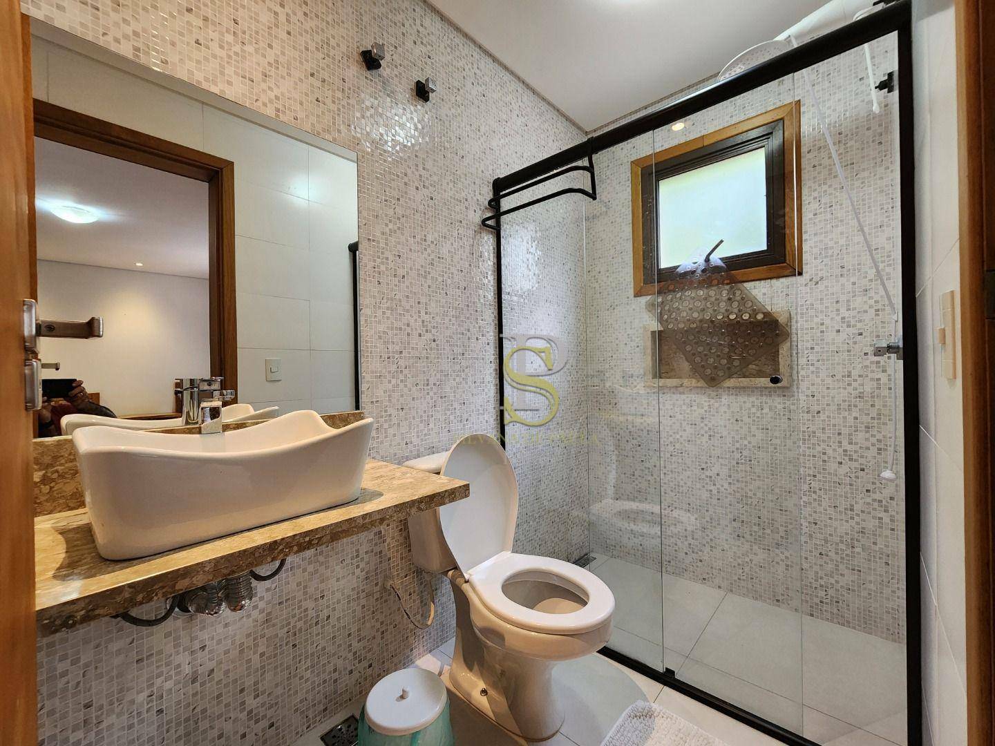 Casa de Condomínio à venda com 5 quartos, 360m² - Foto 23