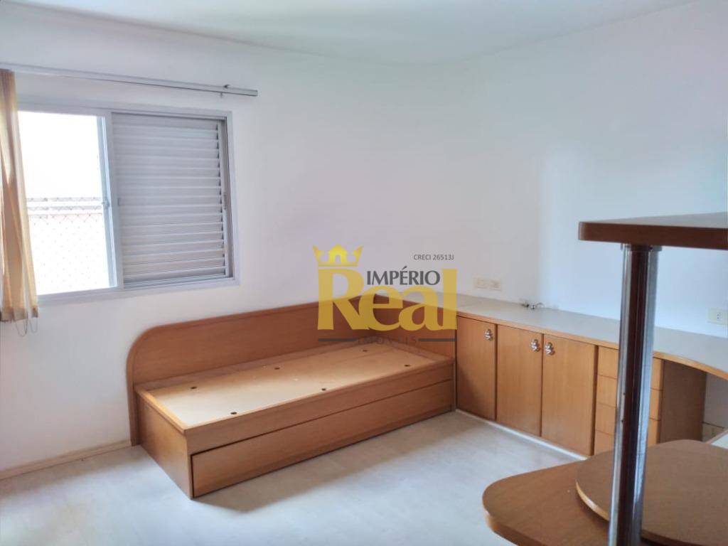 Apartamento para alugar com 4 quartos, 157m² - Foto 7