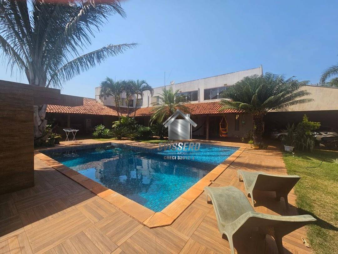 Casa, 4 quartos, 500 m² - Foto 1