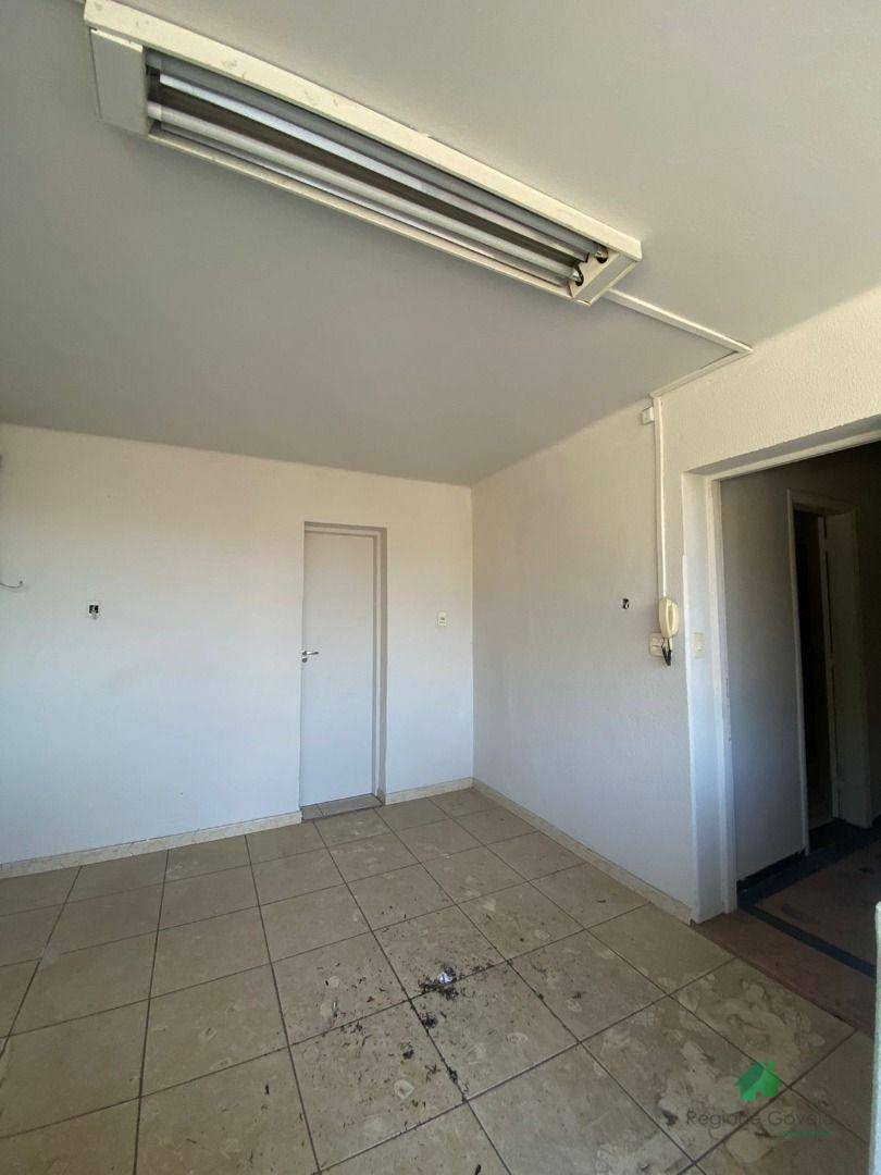 Casa para alugar com 4 quartos, 100m² - Foto 27