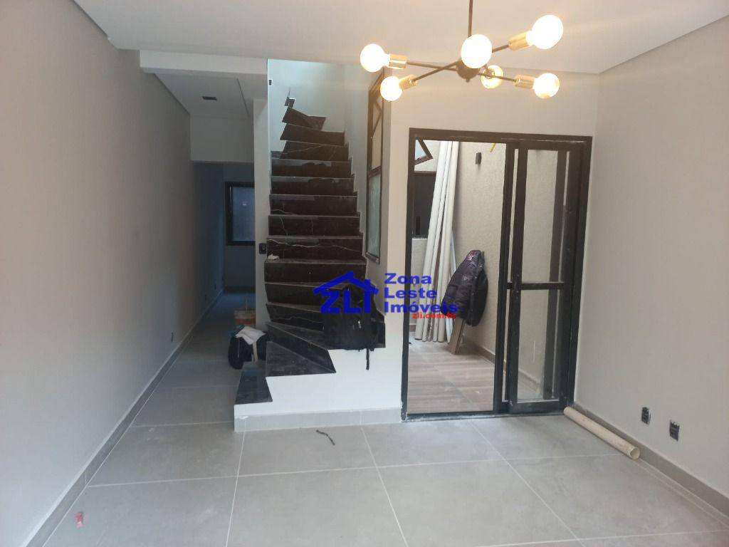 Sobrado à venda com 3 quartos, 88m² - Foto 4