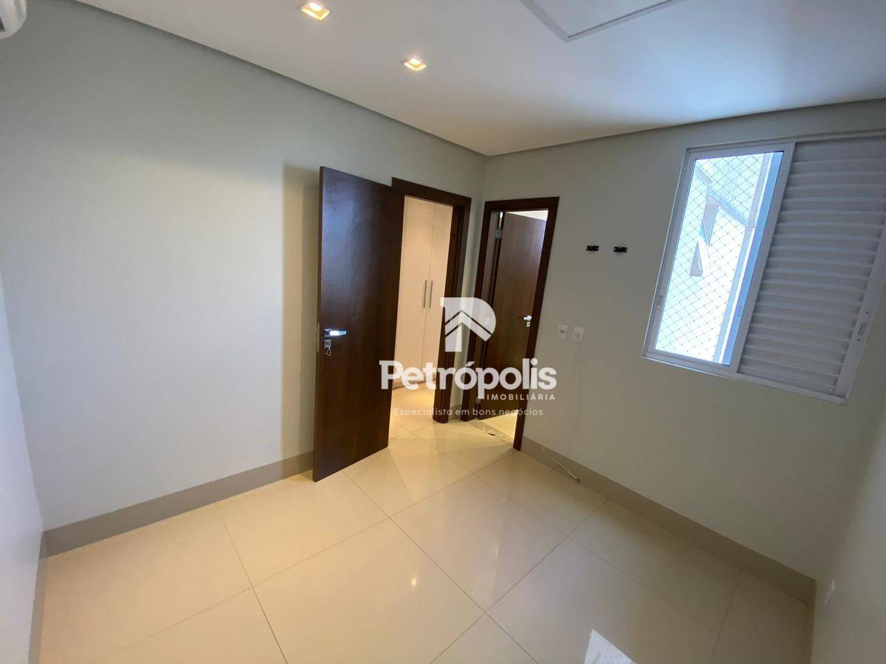 Apartamento à venda com 3 quartos, 116m² - Foto 14